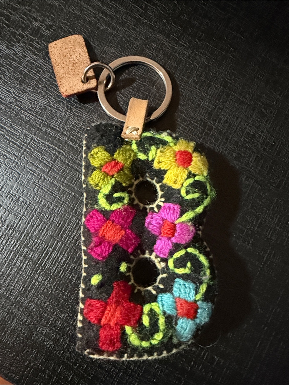 Consuela Floral Keychain - Black